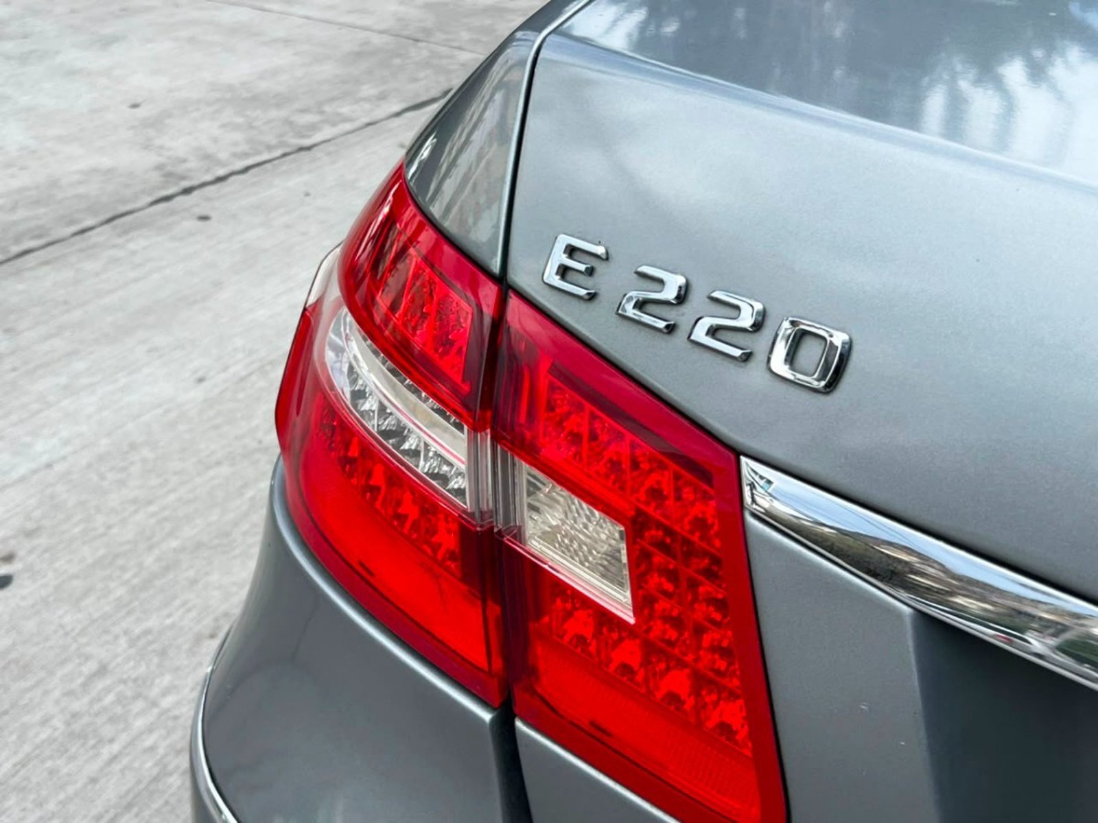 Mercedes-Benz E220 ELEGANCE CDI 2011 - Imagen 7 de 10