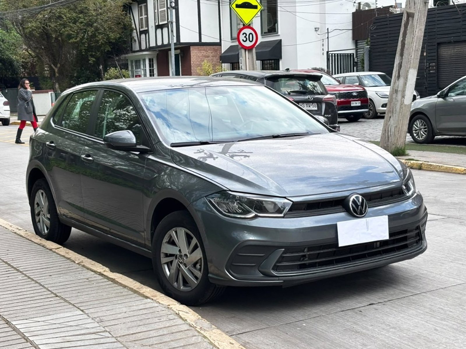Volkswagen POLO COMFORTLINE 1.6 MT 2026 - Foto 3 de 10