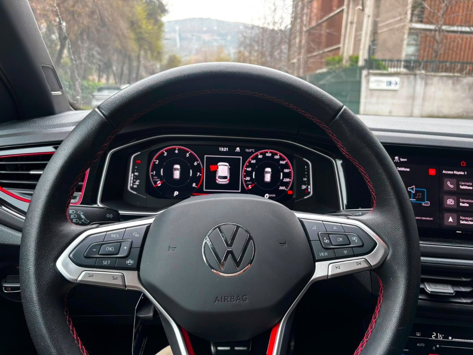 Volkswagen POLO GTS TSI 1.4 AT 2025 - Imagen 10 de 10