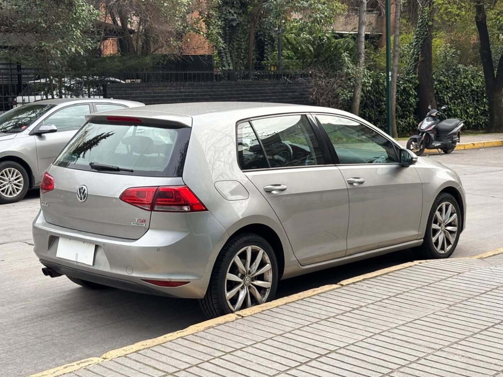 Volkswagen GOLF 1.4 DSG 2016 - Imagen 6 de 10