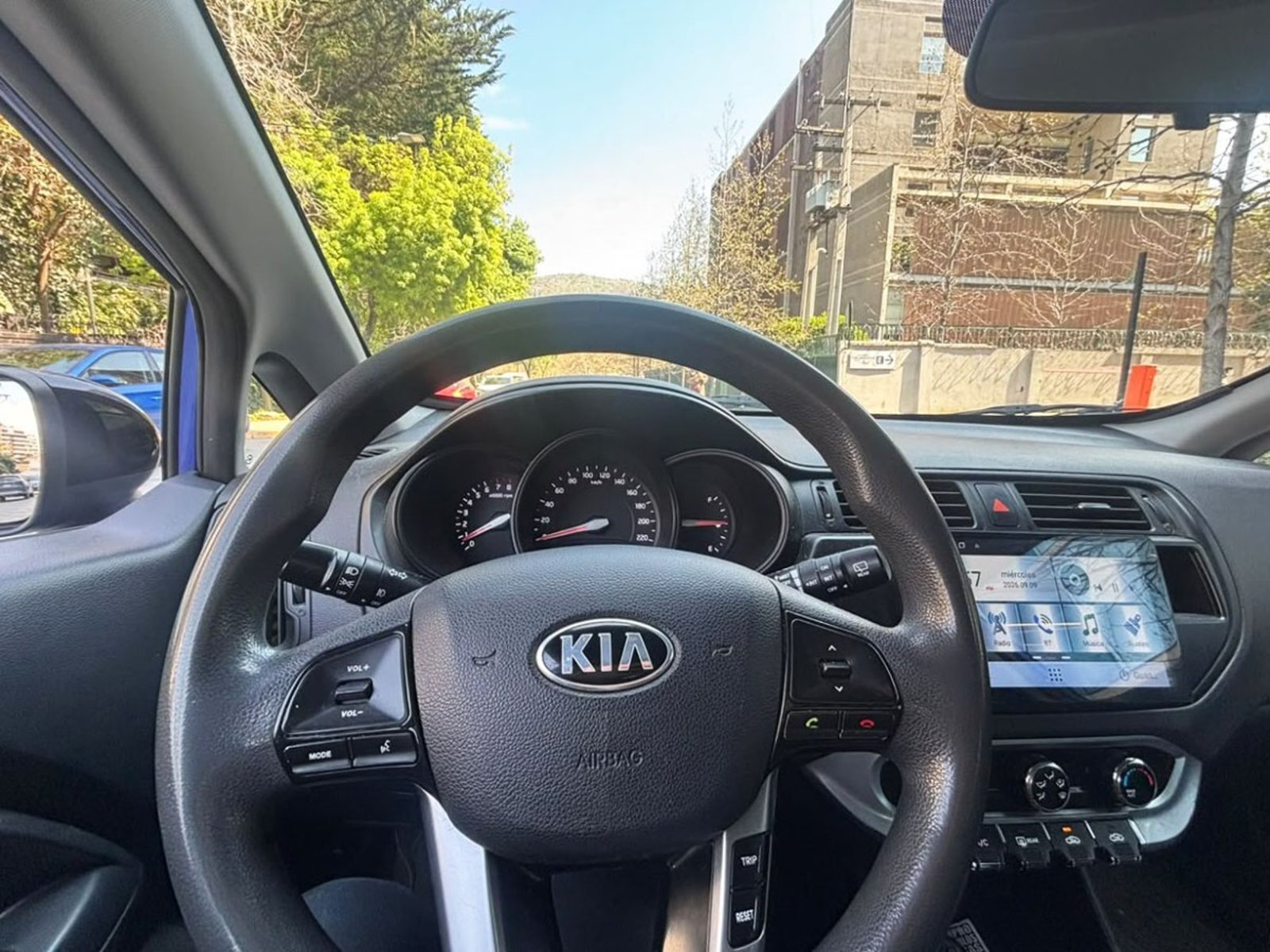 Kia RÍO 5 EX 1.4 MT 2013 - Imagen 10 de 10