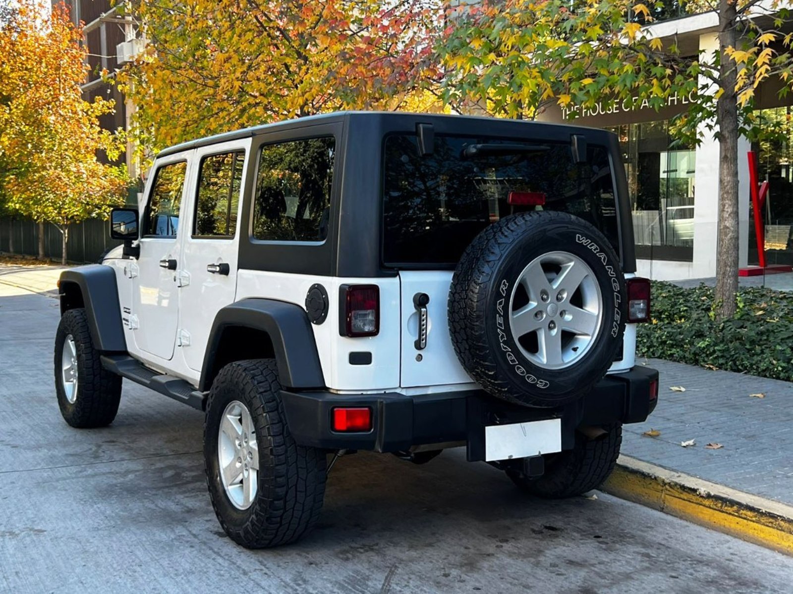 Jeep WRANGLER UNLIMITED SPORT 3.6 AT 2017 - Imagen 6 de 10