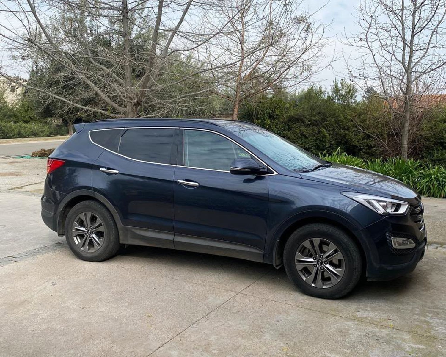 Hyundai SANTA FE GLS 2.2 AT 4x2 2015 - Imagen 3 de 7