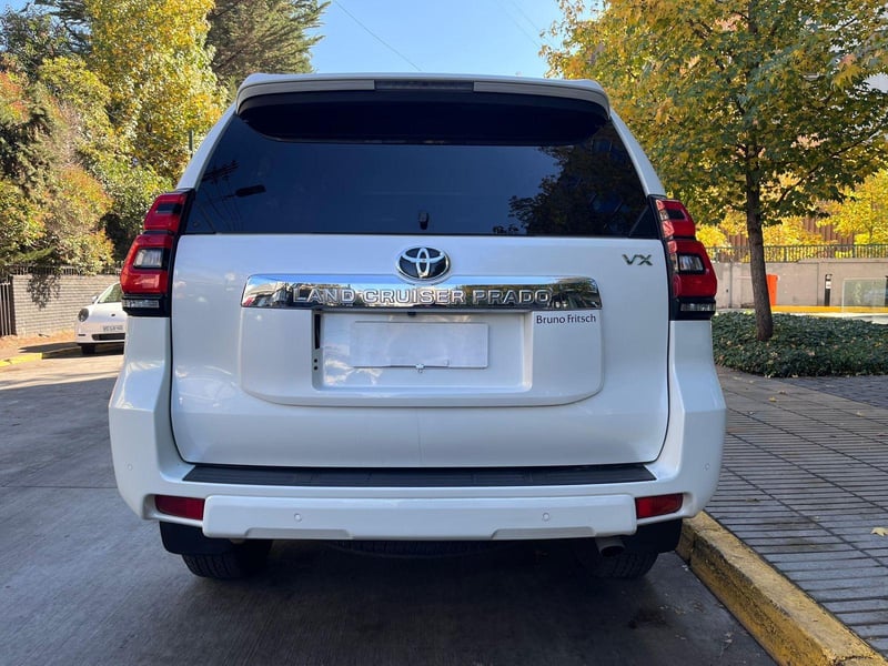 Toyota LAND CRUISER PRADO VX 4.0 2022 - Imagen 5 de 10