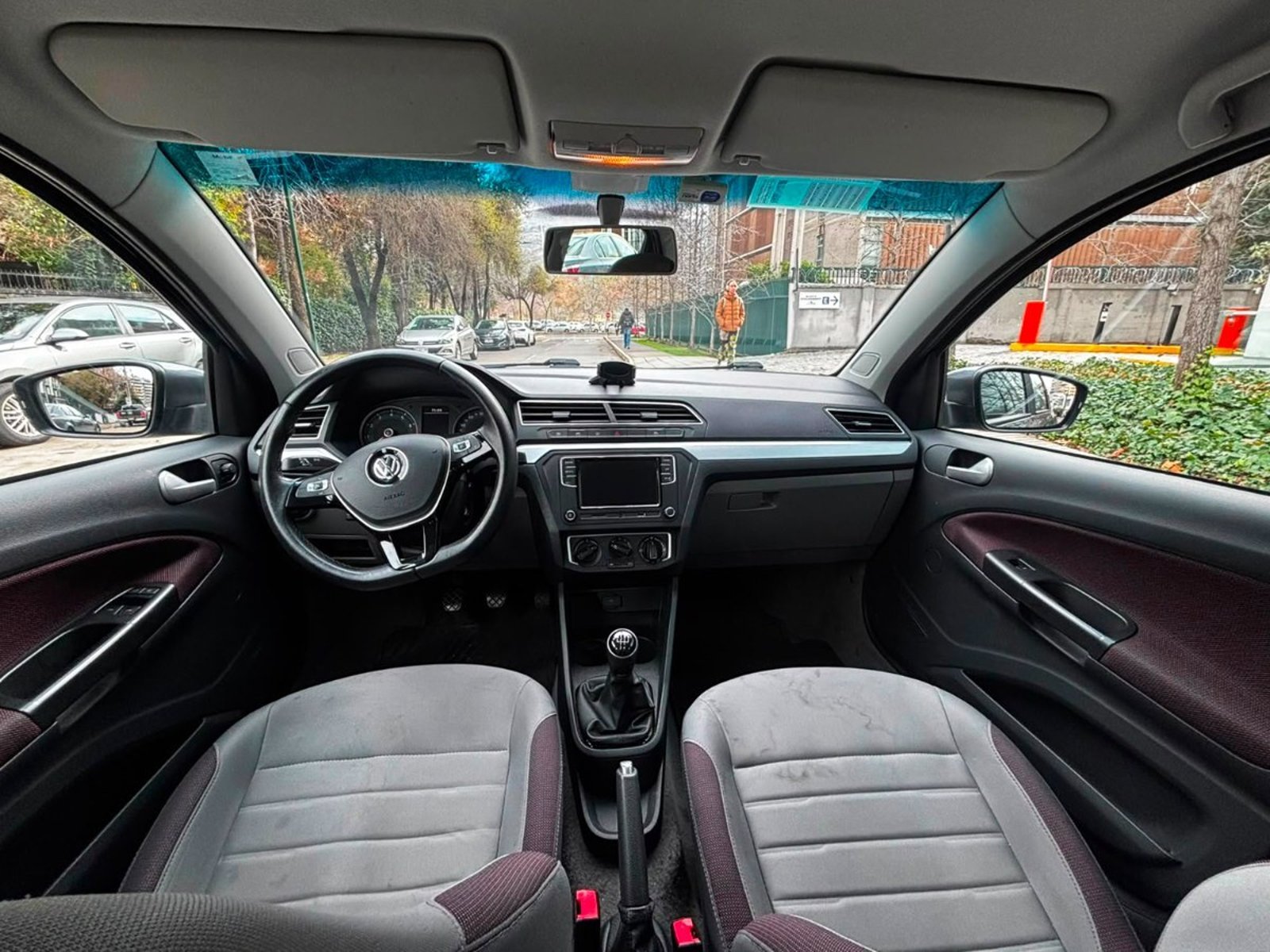 Volkswagen VOYAGE HIGHLINE 1.6 MT 2022 - Imagen 7 de 10