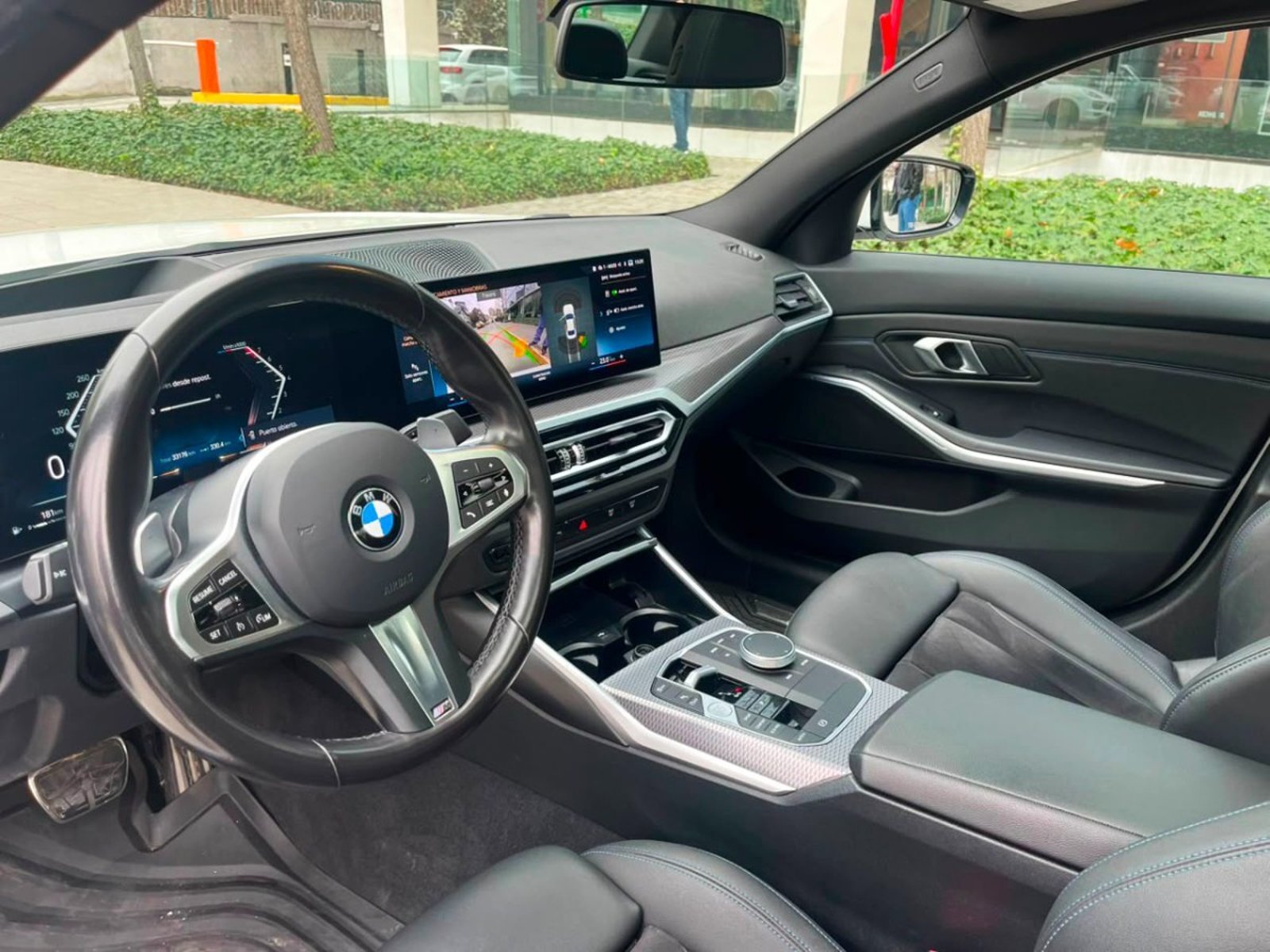 BMW 320 2.0 AT M SPORT 2024 - Imagen 9 de 10