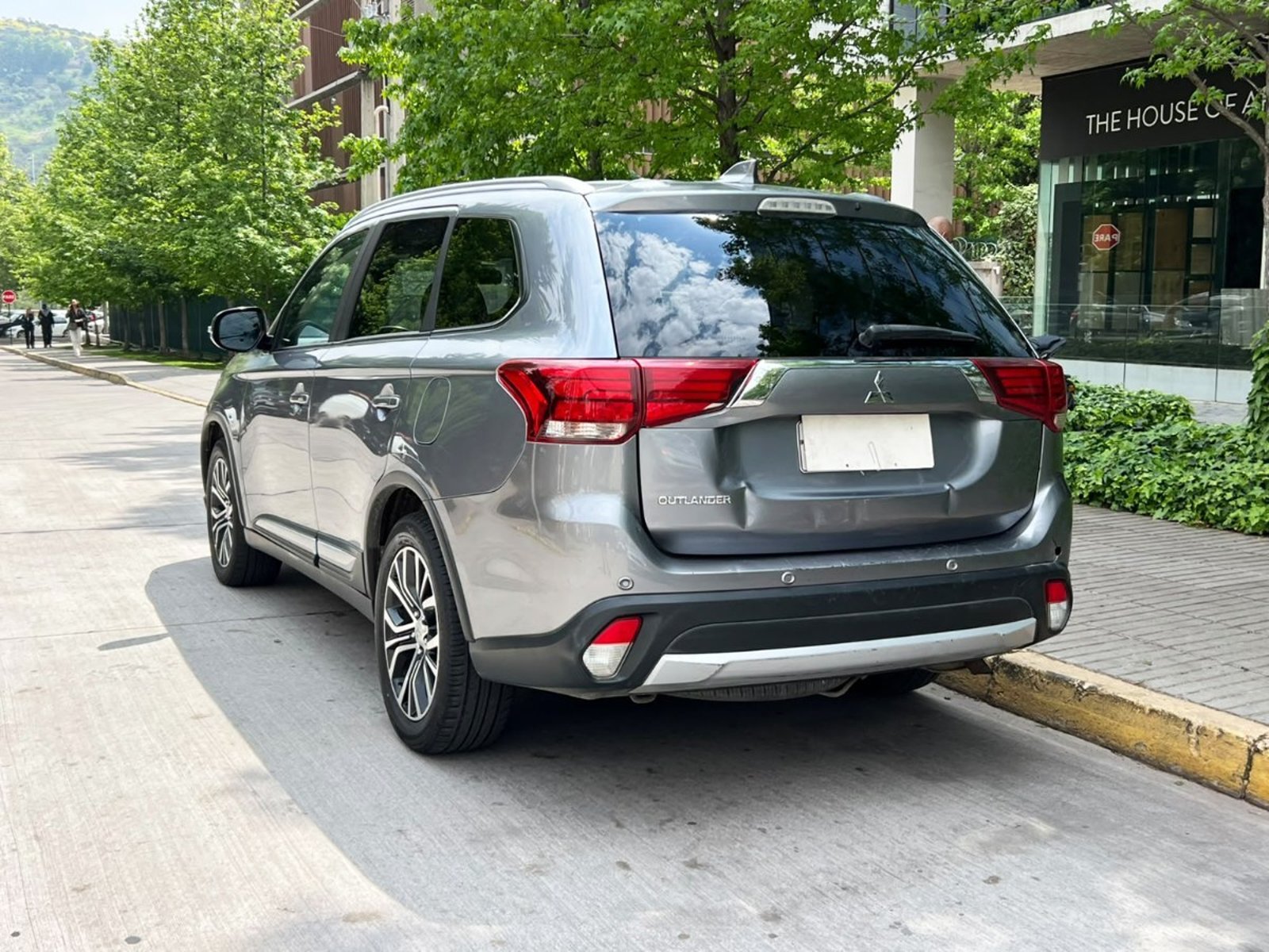 Mitsubishi OUTLANDER GLX 4X4 2.4 AT 2017 - Foto 4 de 10