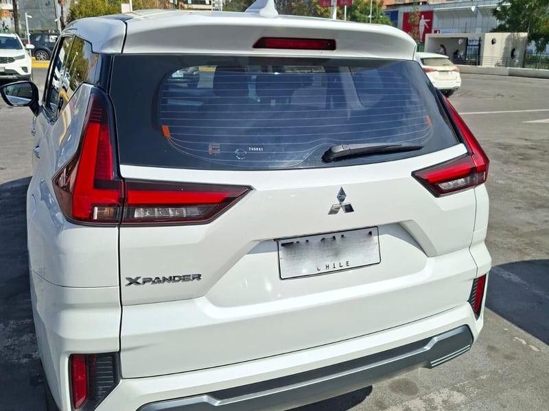 Mitsubishi XPANDER GLX 1.5 AT 2024 - Imagen 4 de 8