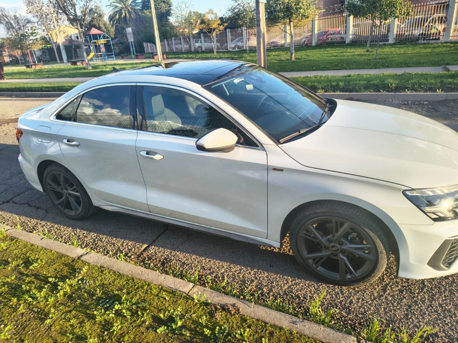 Audi A3 35 TFSI 1.4 T S LINE 2022 - Foto 2 de 10