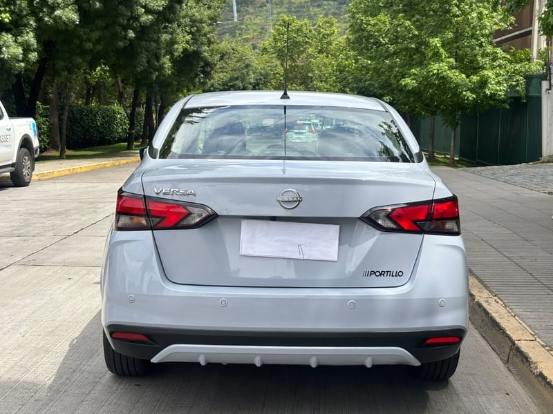 Nissan VERSA ADVANCE 1.6 MT 2024 - Imagen 4 de 10
