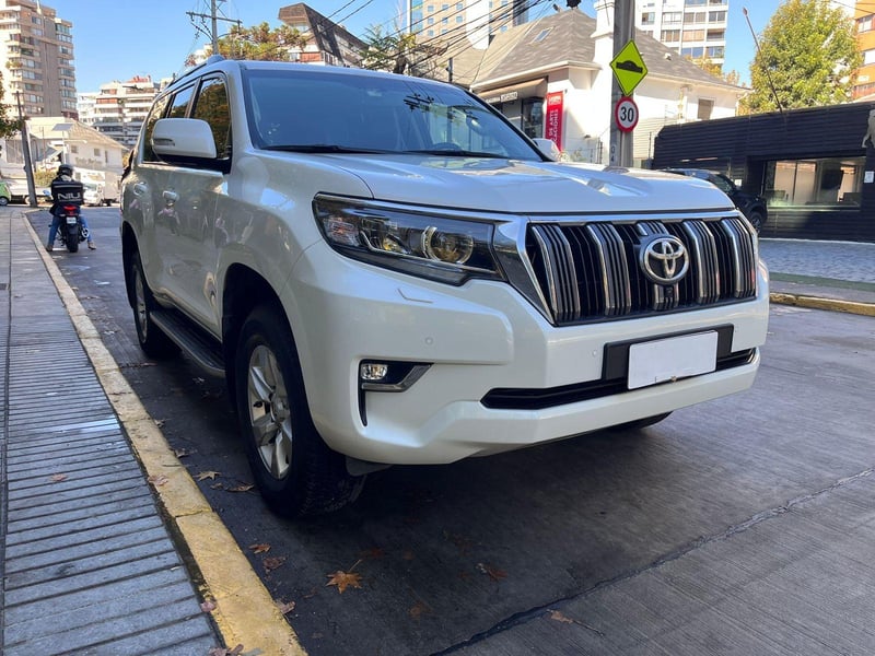 Toyota LAND CRUISER PRADO VX 4.0 2022 - Imagen 3 de 10