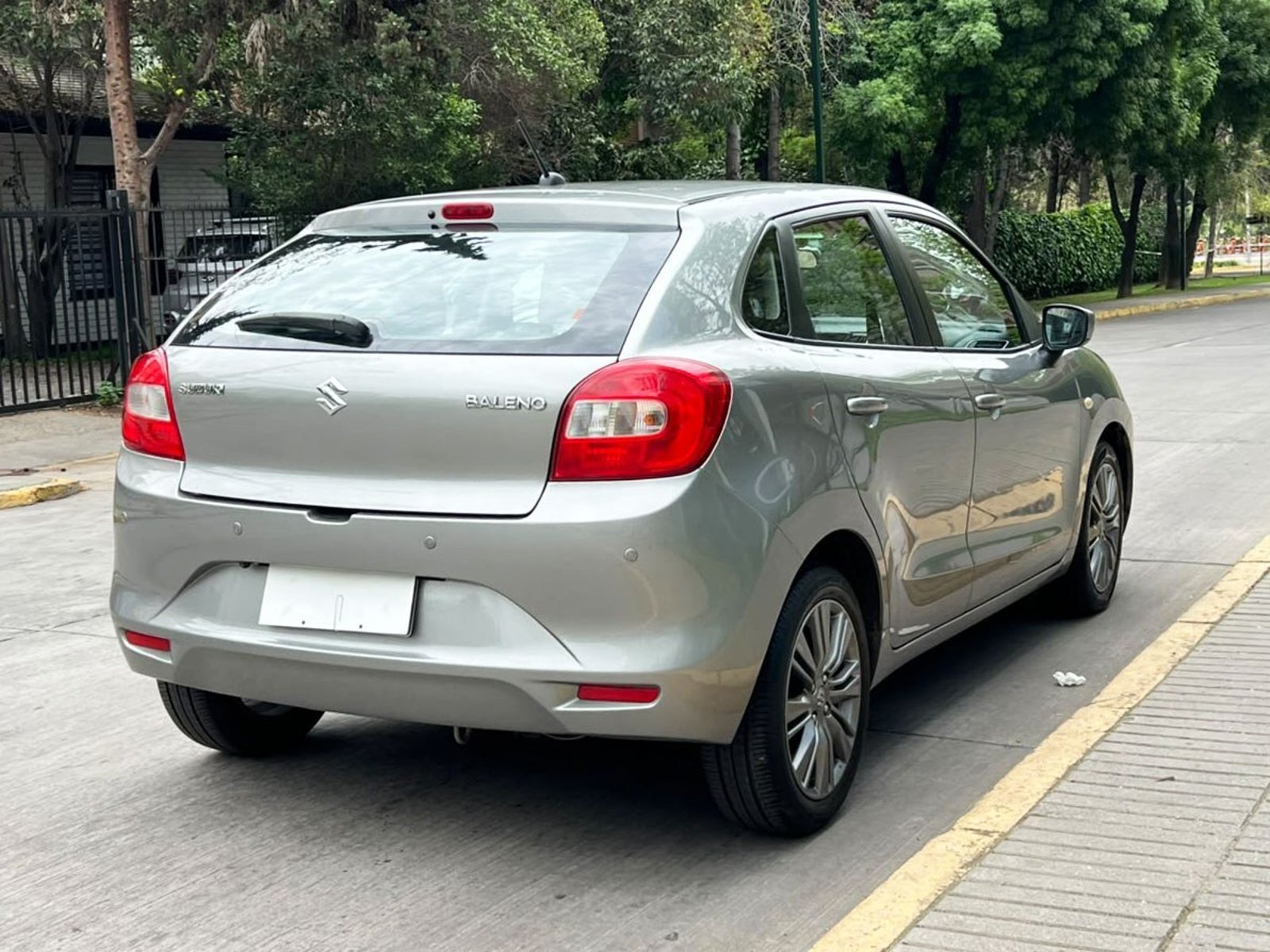 Suzuki BALENO GLS 1.4 AT 2018 - Foto 4 de 10