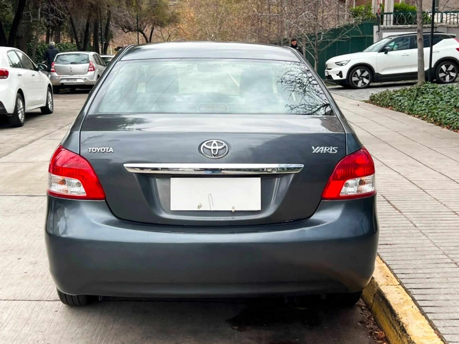Toyota YARIS GLI MT 1.5 2007 - Imagen 5 de 10