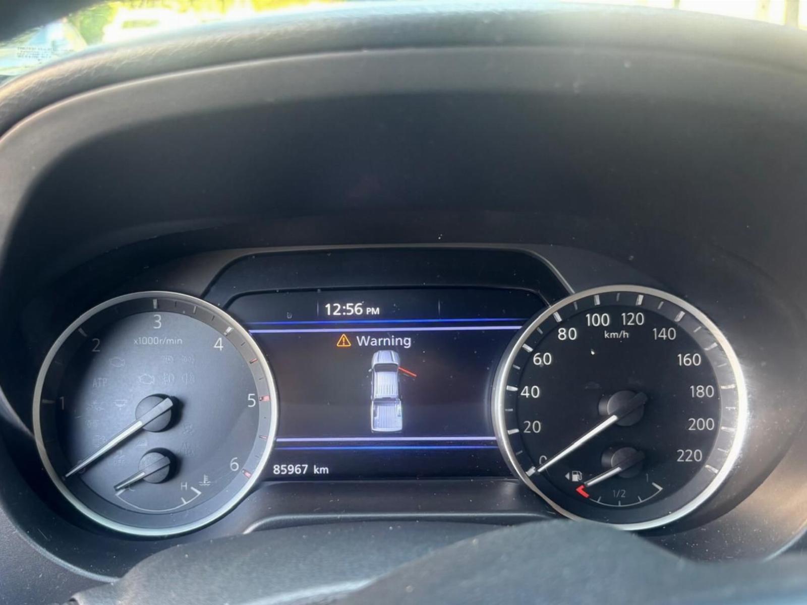 Nissan NAVARA 2.3 MT 4X2 2023 - Imagen 8 de 10