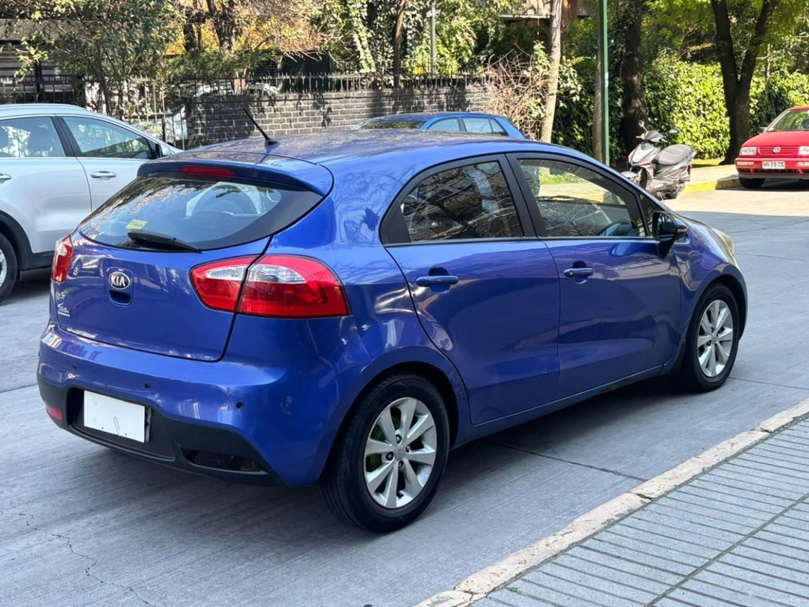 Kia RÍO 5 EX 1.4 MT 2013 - Imagen 4 de 10