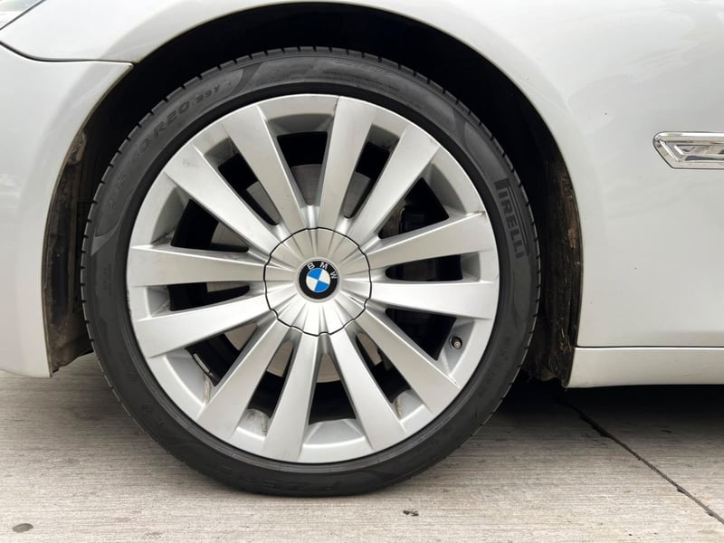 BMW 750 LI 4.4 2014 - Imagen 8 de 10