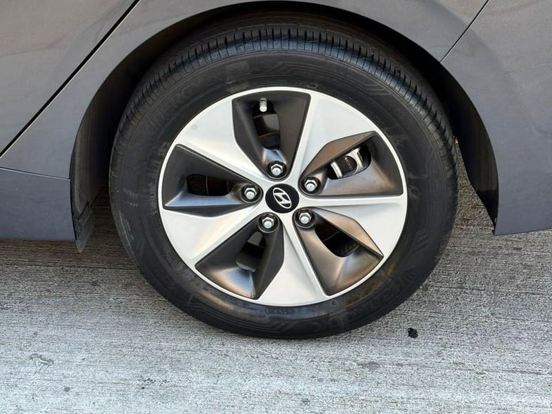 Hyundai IONIQ AE 1.6 AT 2020 - Imagen 6 de 10