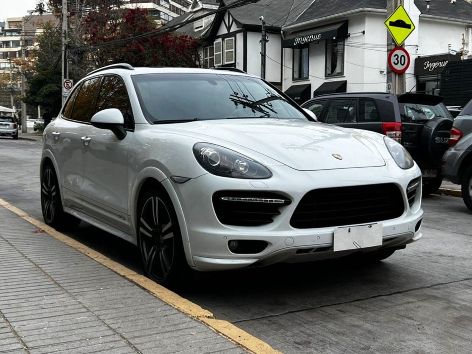 Porsche CAYENNE GTS 4.8 2013 - Imagen 3 de 10