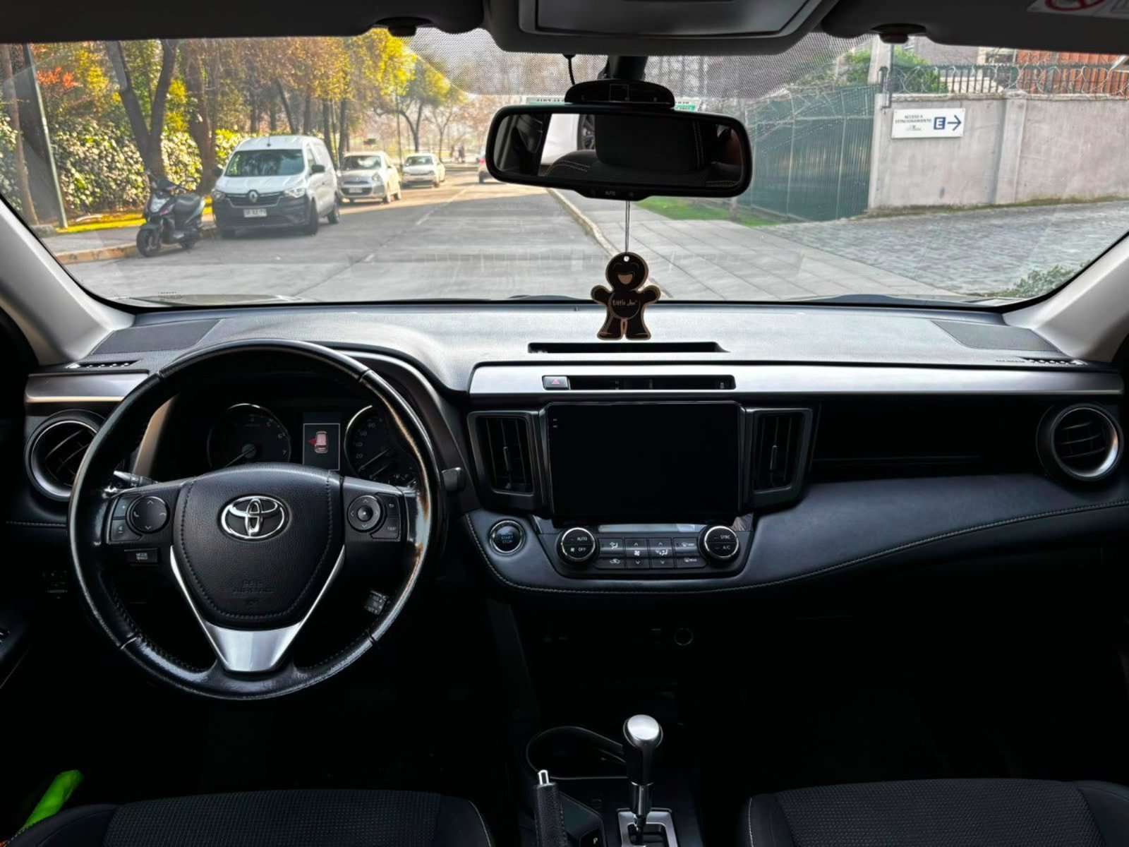 Toyota RAV 4 SUPER LUJO 2.0 AT 2018 - Imagen 10 de 10