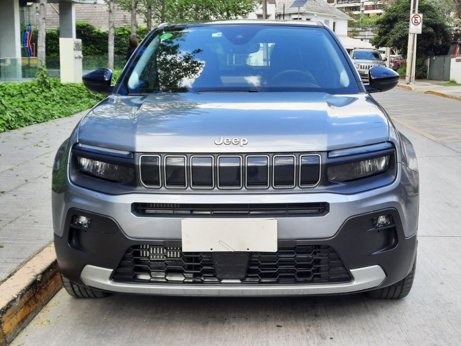 Jeep AVENGER ALTITUDE 4x4 HÍBRIDO 2025 en Vitacura