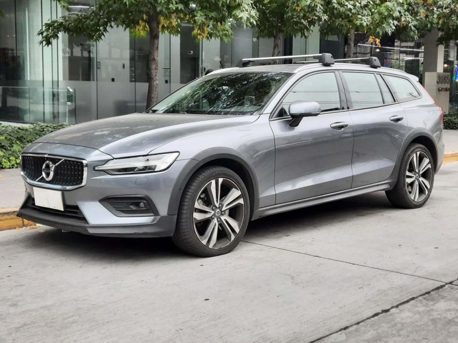 Volvo V60 CROSS COUNTRY 2021 - Foto 3 de 10