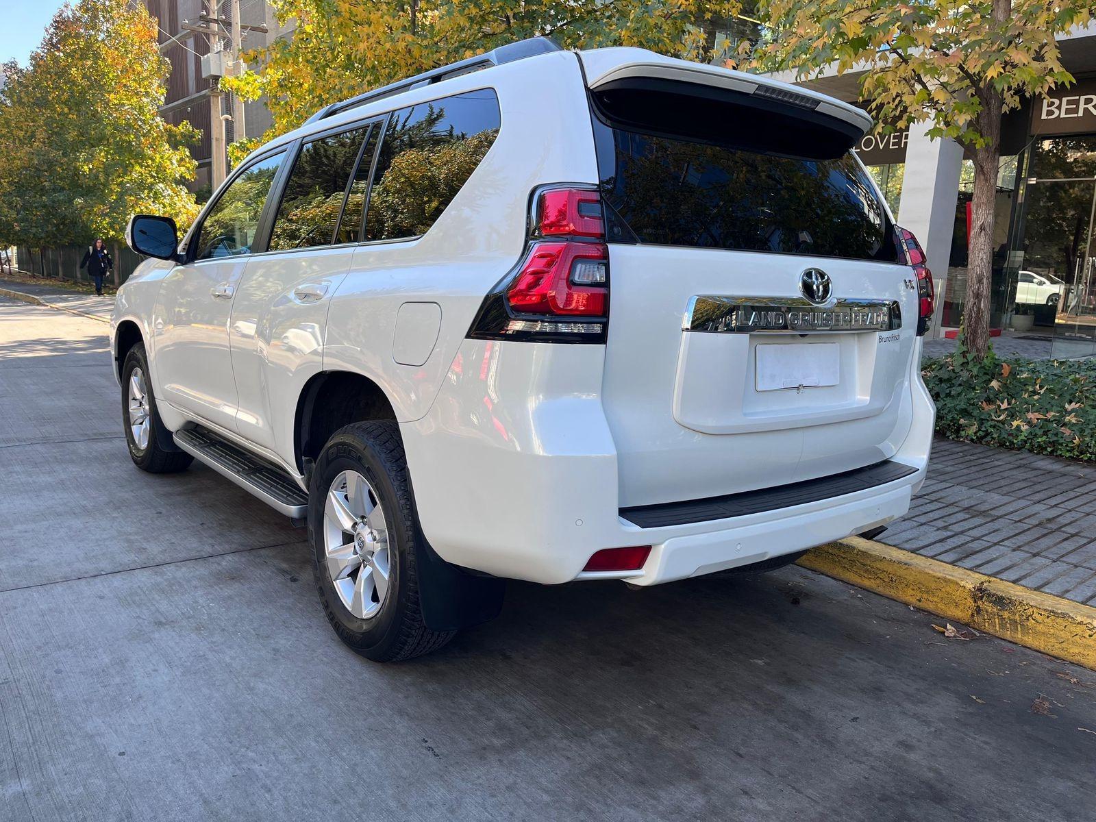 Toyota LAND CRUISER PRADO VX 4.0 2022 - Imagen 4 de 10