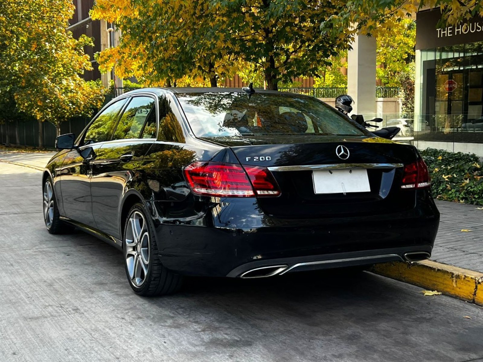 Mercedes-Benz E200 2015 - Imagen 6 de 10