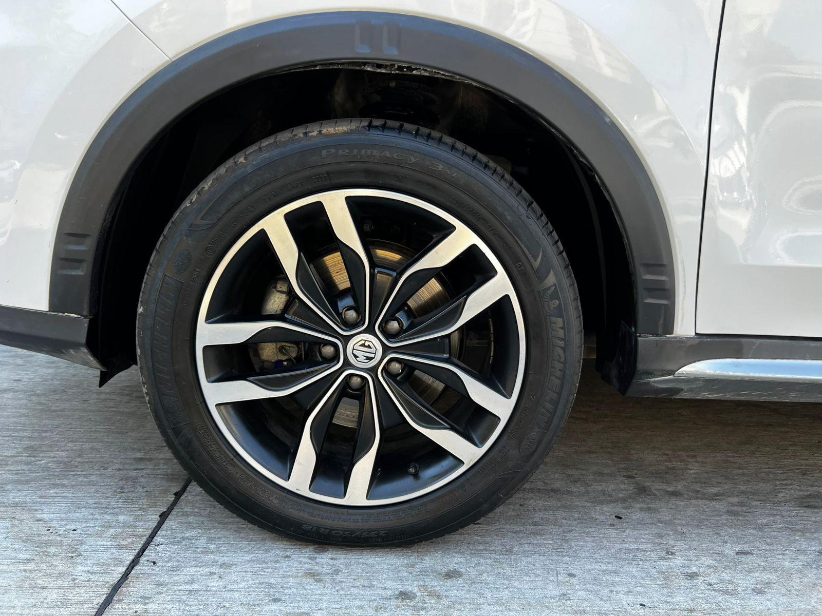 MG RX5 DELUXE AWD DCT 2.0 2023 - Imagen 8 de 10
