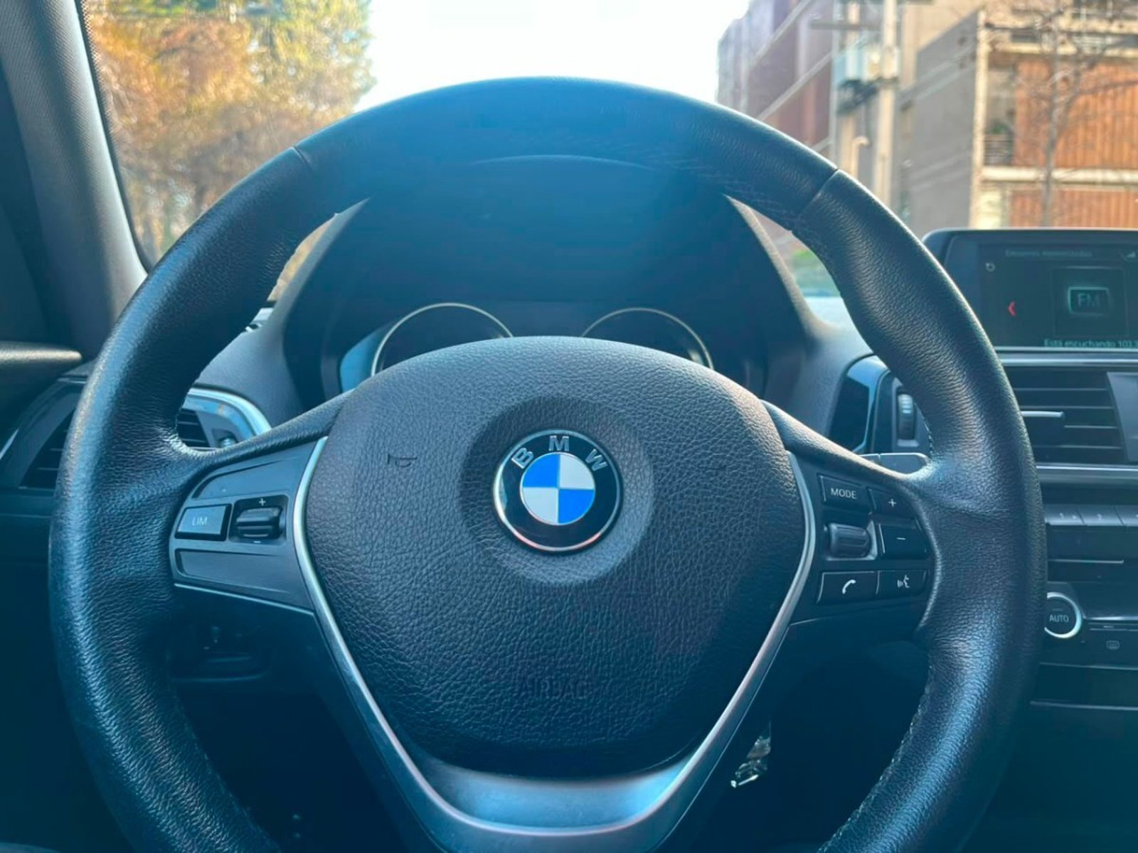 BMW 118 1.5 AT 2018 - Imagen 10 de 10
