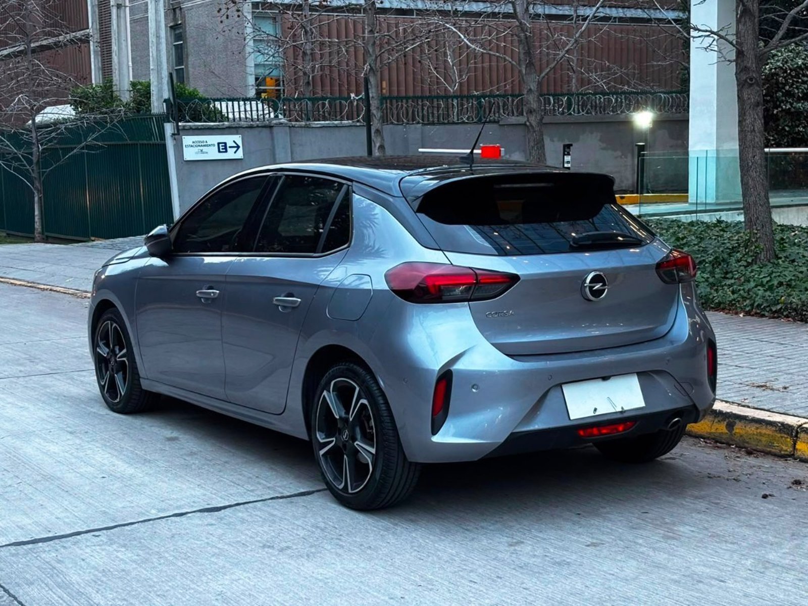 Opel CORSA 1.2 AT 2022 - Imagen 6 de 10