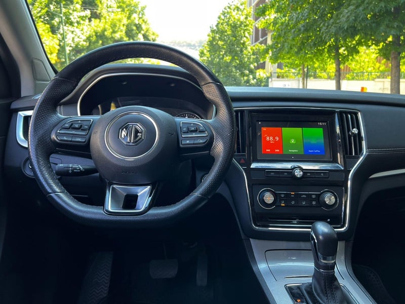 MG RX5 DELUXE AWD DCT 2.0 2023 - Imagen 10 de 10