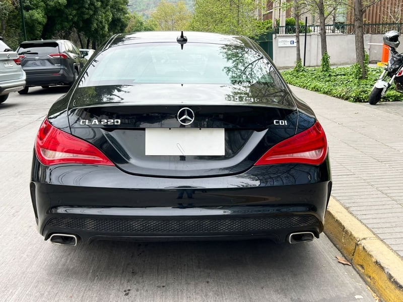 Mercedes-Benz CLA 220 CDI LOOK AMG 2015 - Imagen 5 de 10