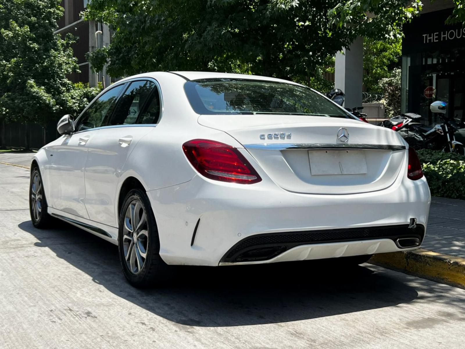 Mercedes-Benz C220 CDI 2017 - Foto 4 de 10