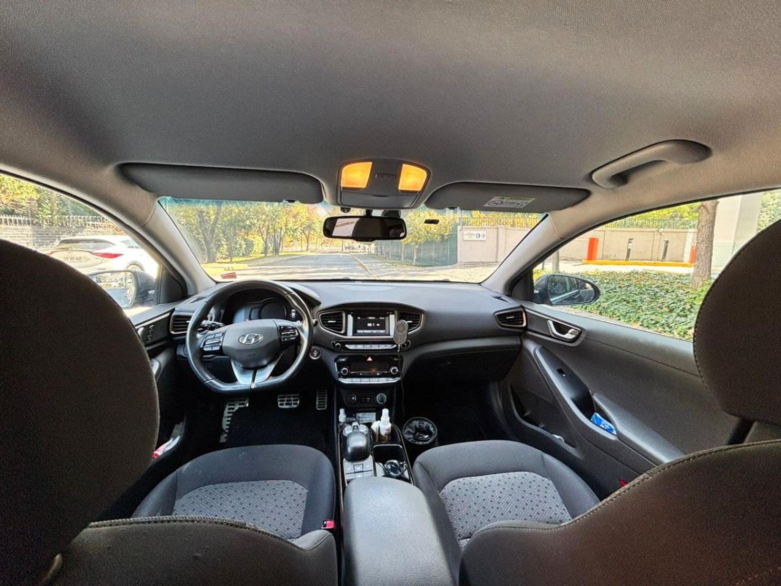 Hyundai IONIQ AE 1.6 AT 2020 - Imagen 7 de 10
