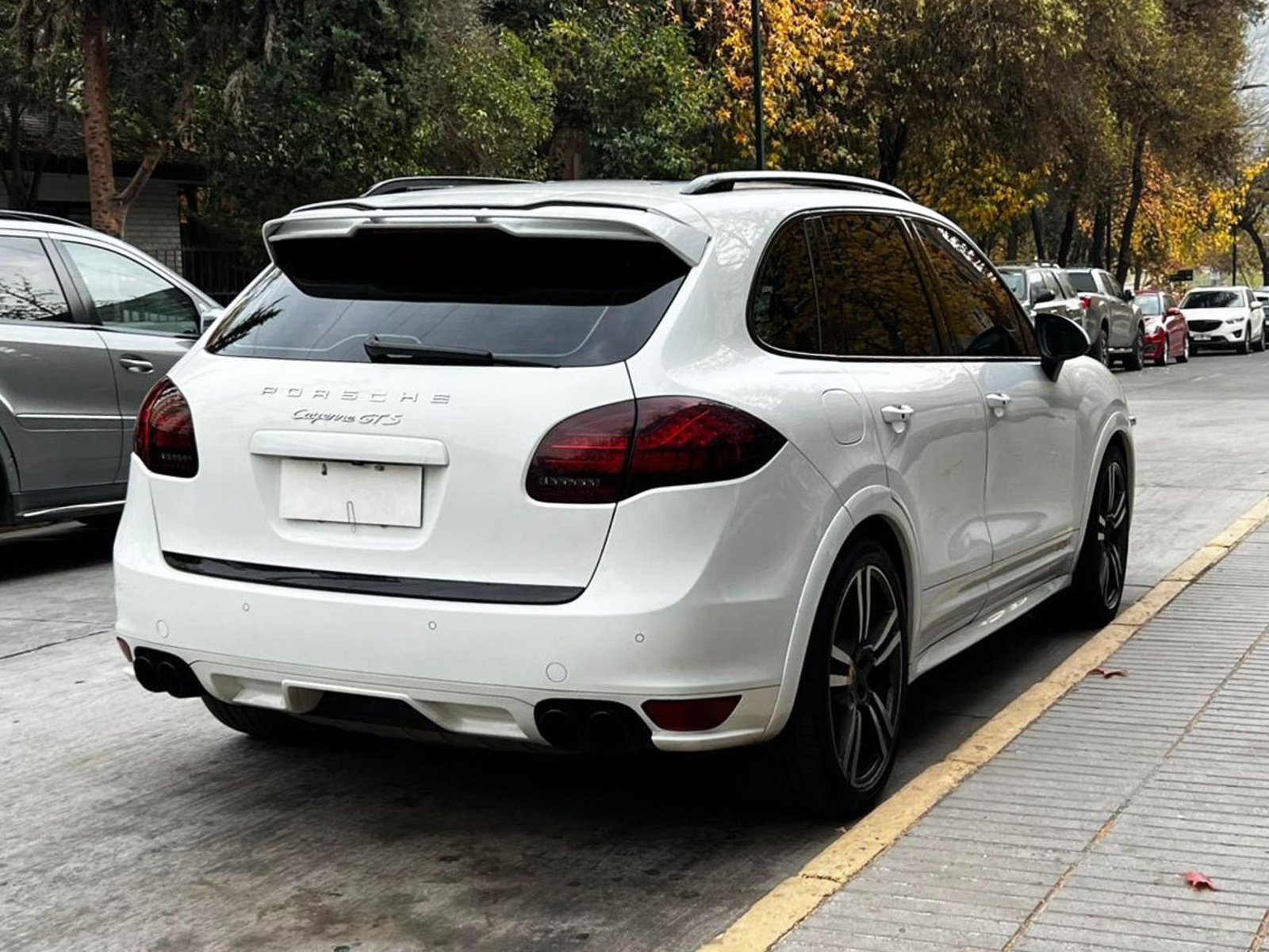 Porsche CAYENNE GTS 4.8 2013 - Imagen 4 de 10