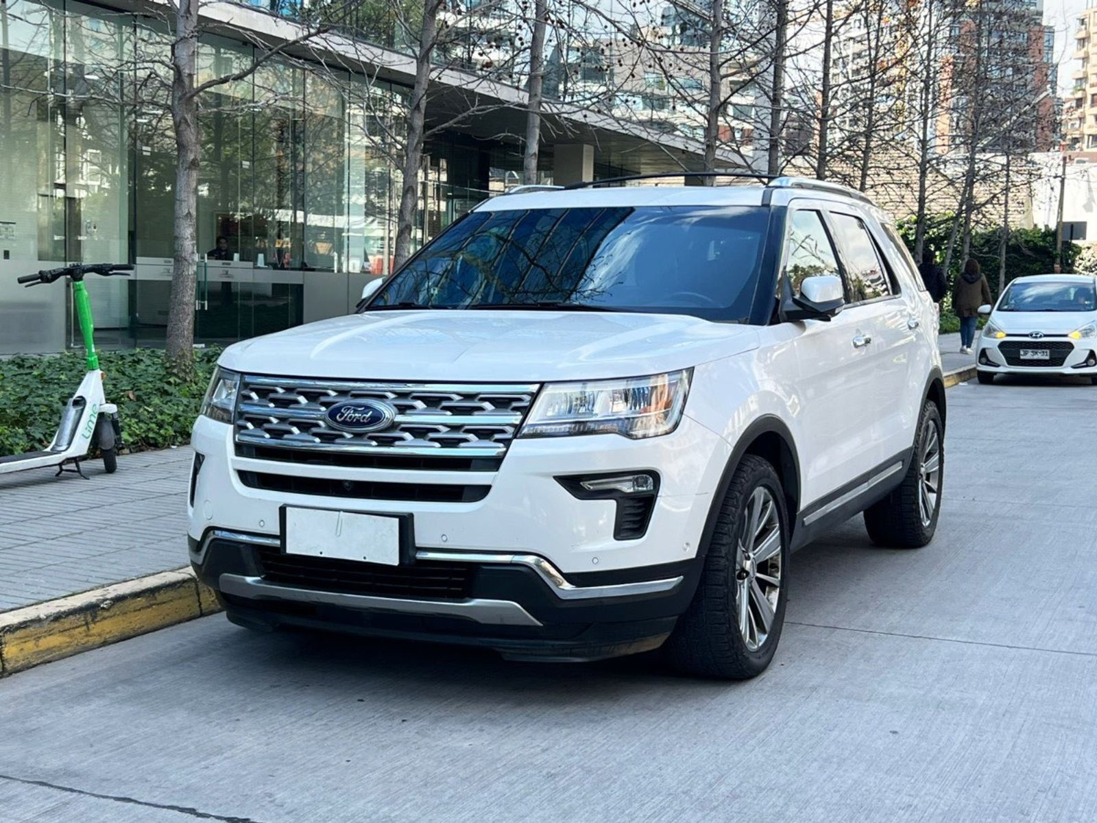 Ford EXPLORER LIMITED 4X4 2.3 2018 - Foto 3 de 10