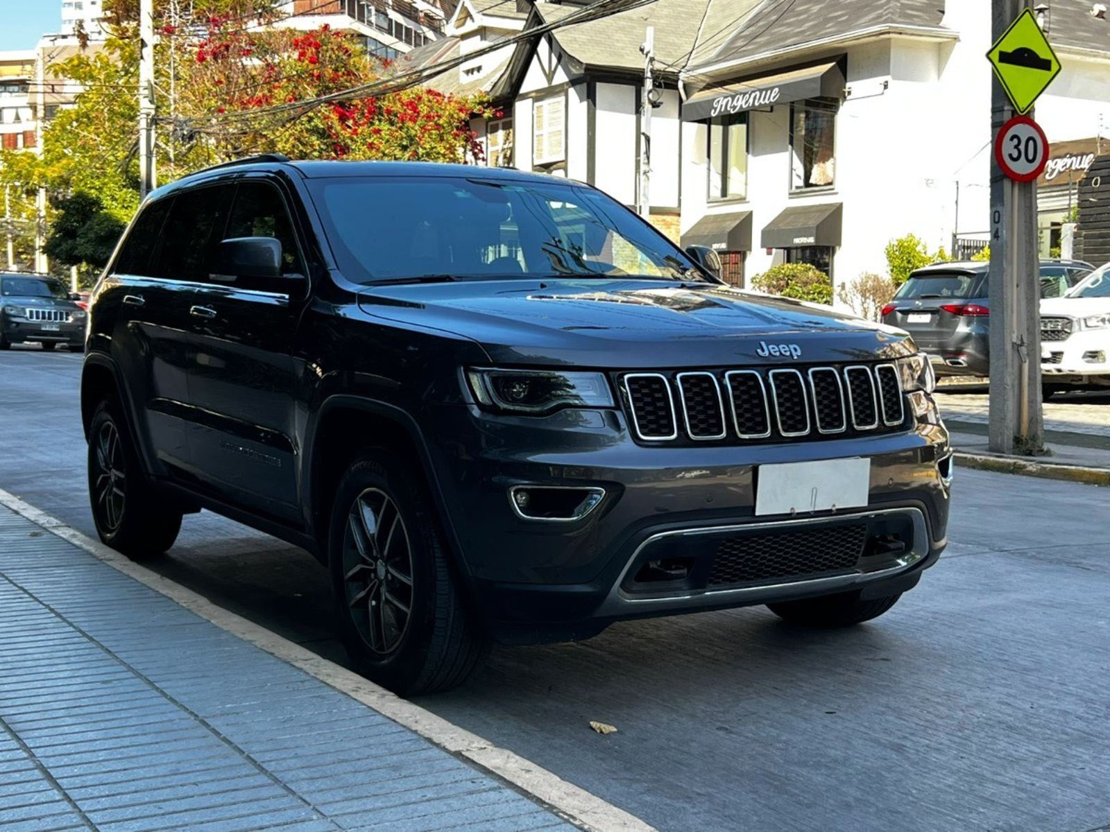Jeep GRAND CHEROKEE LIMITED 4X4 3.6 2018 - Foto 2 de 10