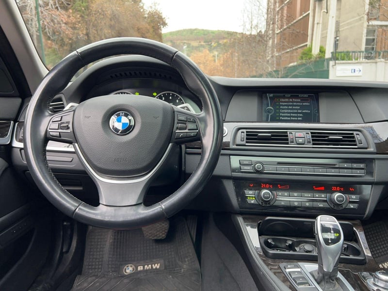 BMW 550 F10 4.4 2013 - Imagen 9 de 10