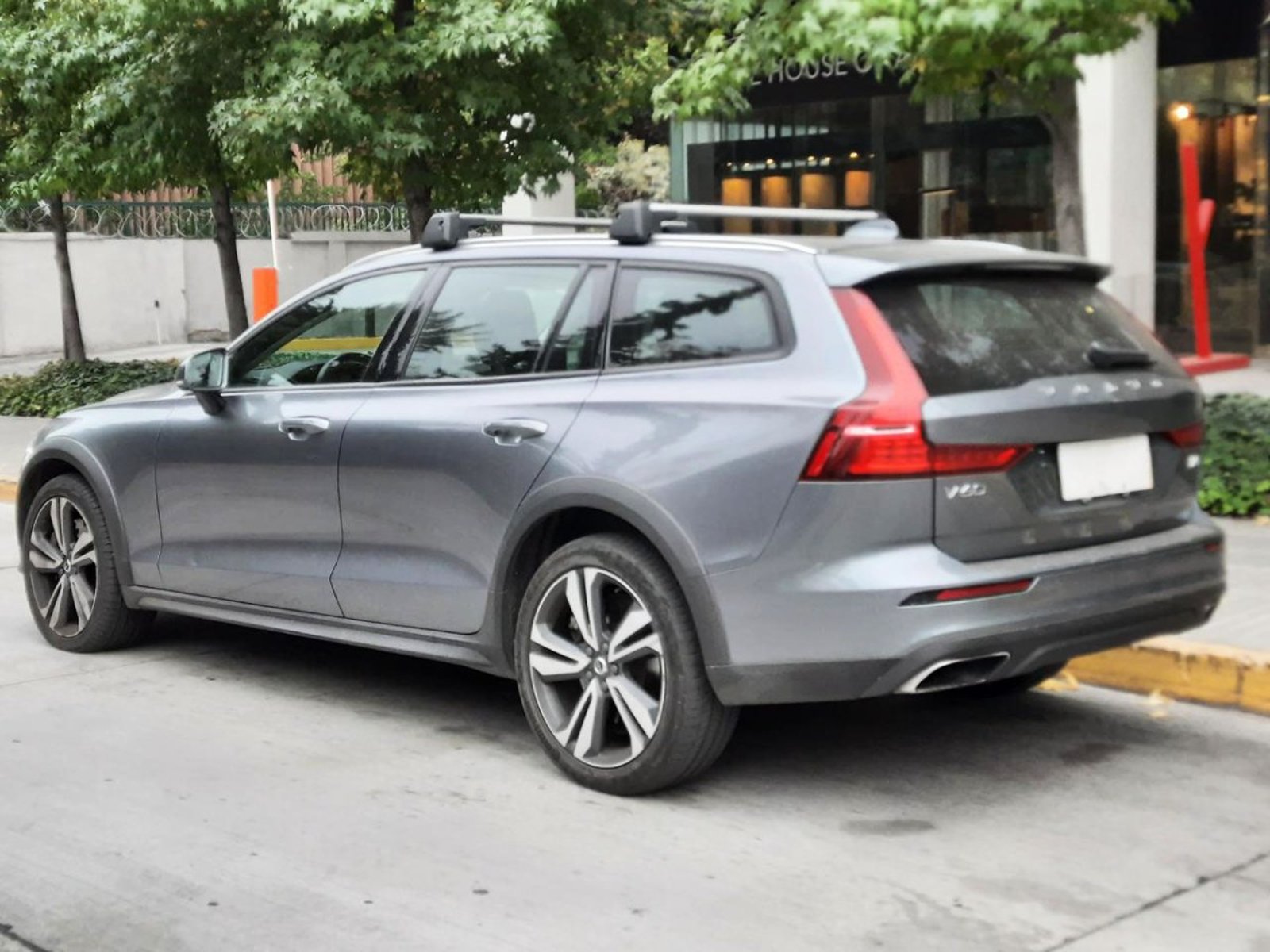Volvo V60 CROSS COUNTRY 2021 - Imagen 4 de 10