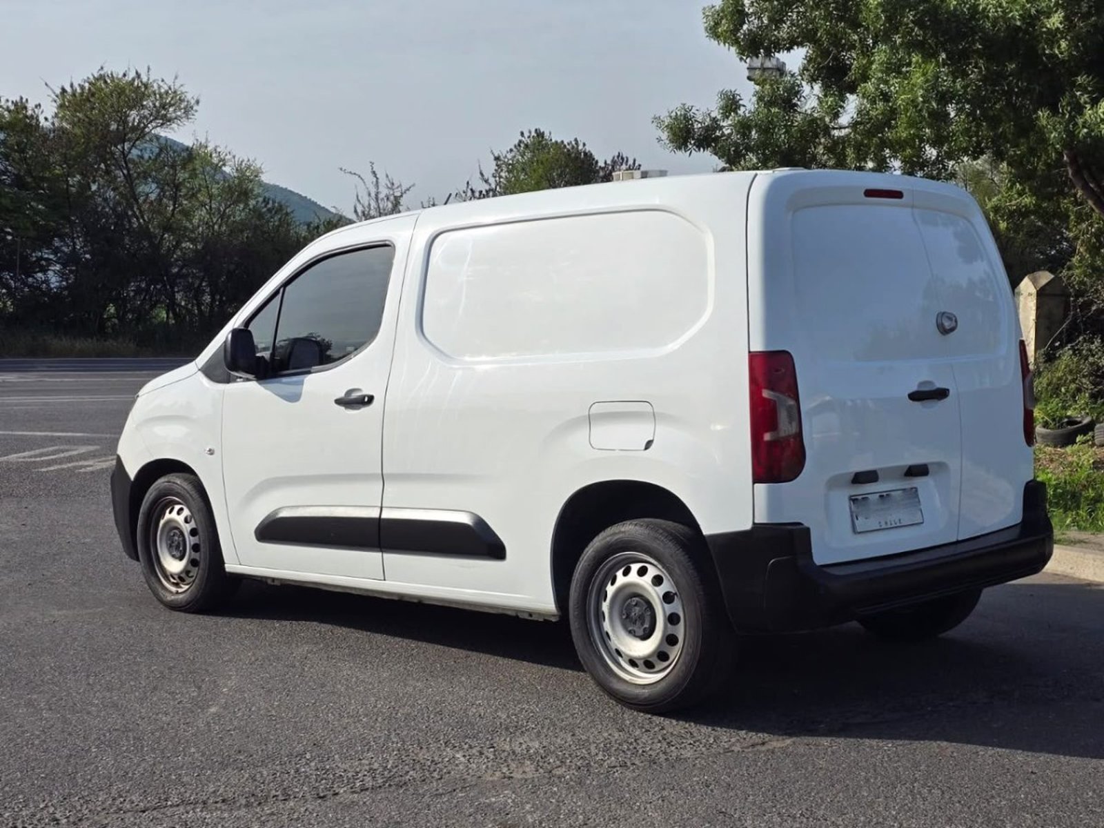 Peugeot PARTNER HDI 1.6 MT 2020 - Foto 3 de 7