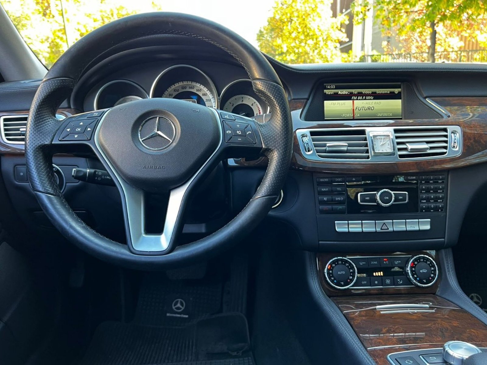 Mercedes-Benz CLS 350 3.0 DIESEL 2014 - Imagen 9 de 10