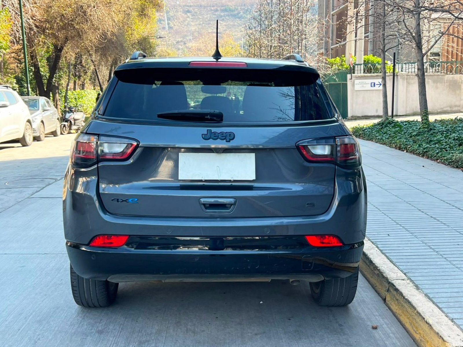 Jeep COMPASS ALTITUDE 4XE 2024 - Foto 5 de 10