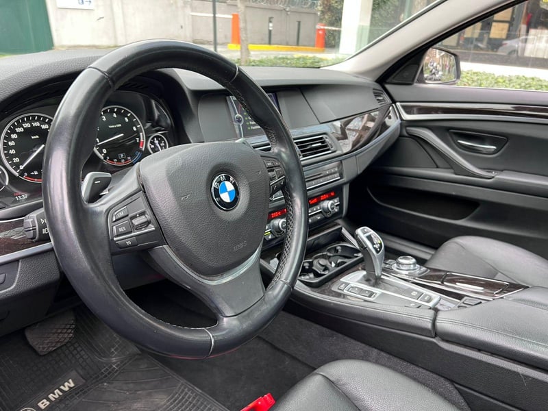BMW 550 F10 4.4 2013 - Imagen 8 de 10