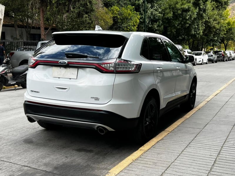 Ford EDGE SEL 3.5 AWD 2019 - Imagen 4 de 10