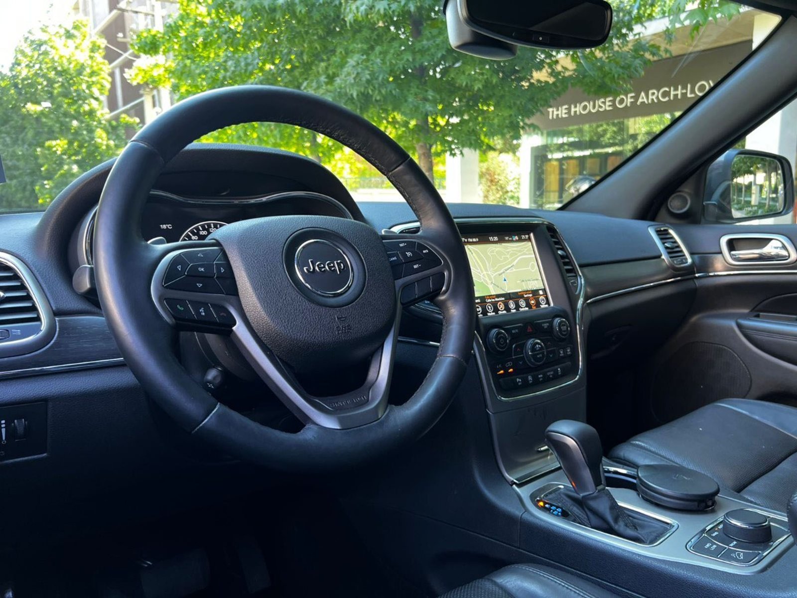 Jeep GRAND CHEROKEE LIMITED 4X4 3.6 2018 - Imagen 9 de 10