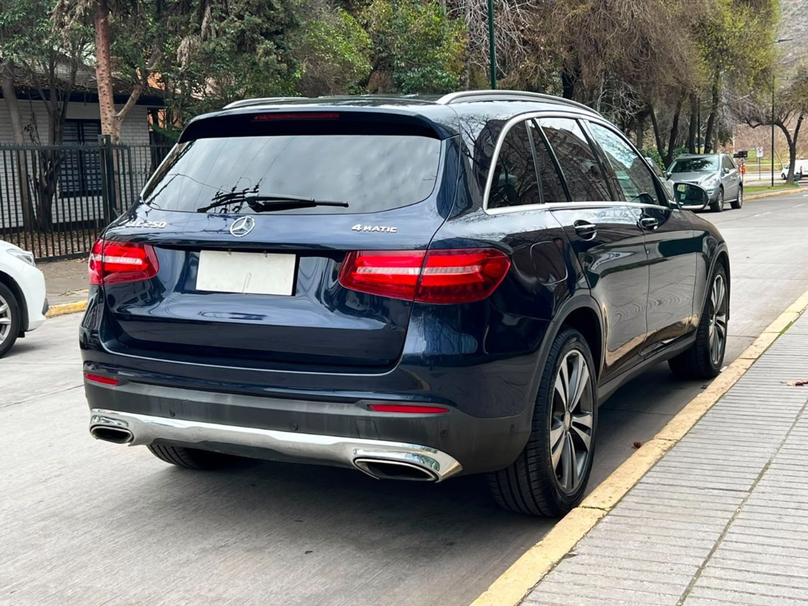 Mercedes-Benz GLC 250 4MATIC 2.0 2017 - Imagen 6 de 10
