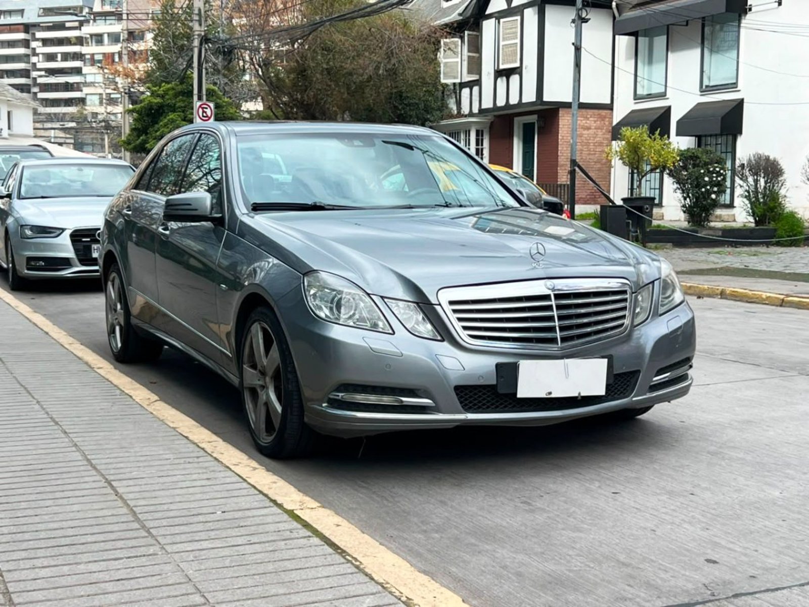 Mercedes-Benz E220 ELEGANCE CDI 2011 - Foto 3 de 10