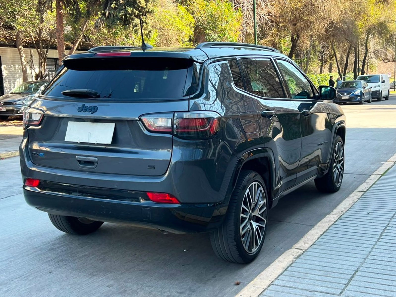 Jeep COMPASS ALTITUDE 4XE 2024 - Imagen 6 de 10