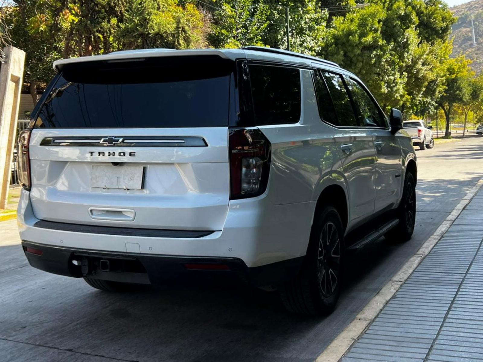 Chevrolet TAHOE Z71 5.3 2021 - Imagen 4 de 10