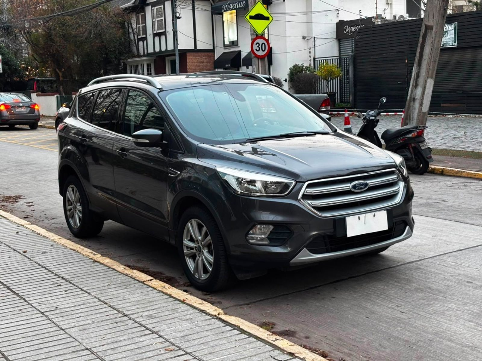 Ford ESCAPE 2.0 ECOBOOST AT 2018 - Imagen 3 de 10